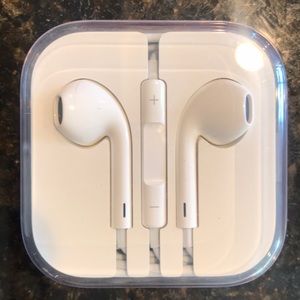Never used Apple EarPods